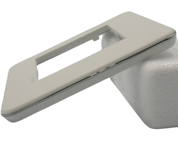 Plaque LATINA CROMA Matrice Européenne - BLANC MAT / CHROME
